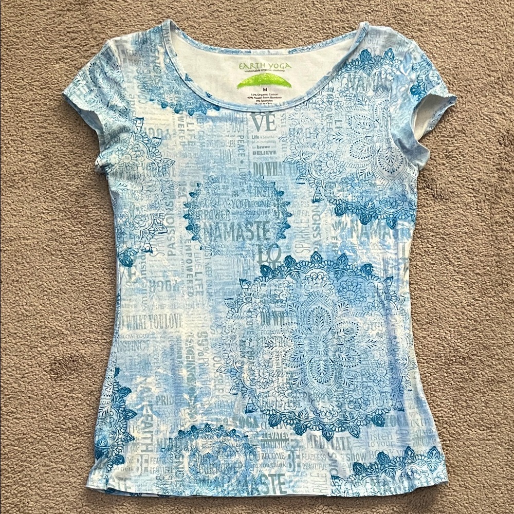 Earth Yoga Organic Cotton Light Blue Mandala Print Top- size Medium, EUC